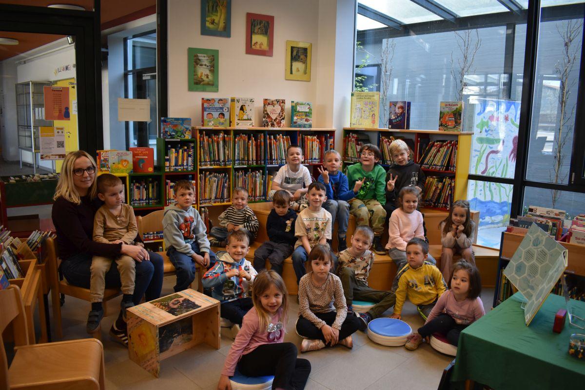 Kindergartenbesuch in der Bibliothek Premstätten