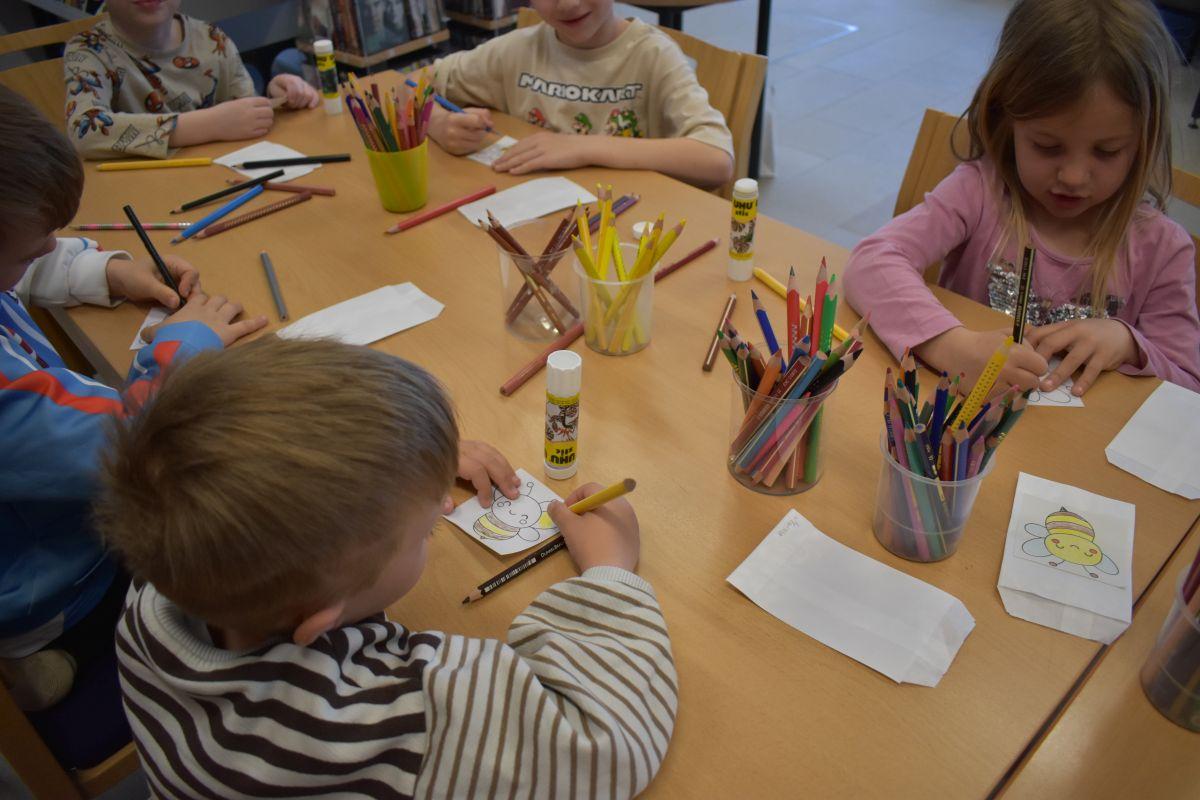 Kindergartenbesuch in der Bibliothek Premstätten